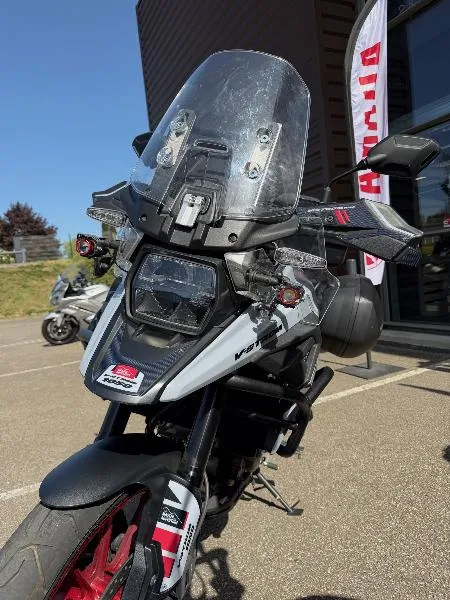 DL VSTROM 1050
