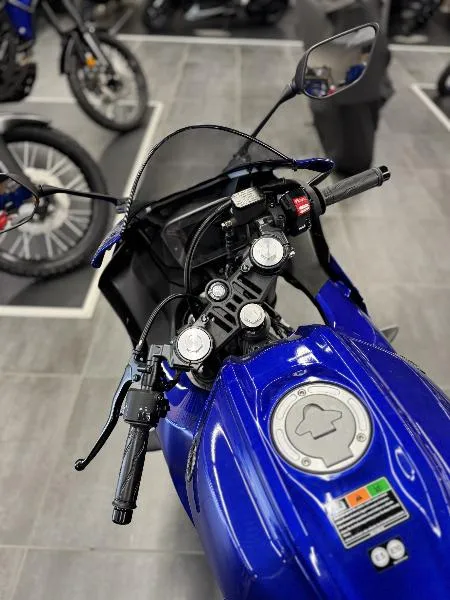 YZFR 125