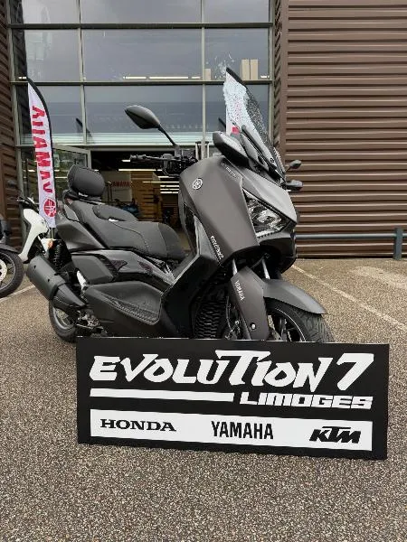 XMAX 300 Tech Max