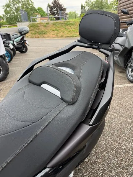 XMAX 300 Tech Max
