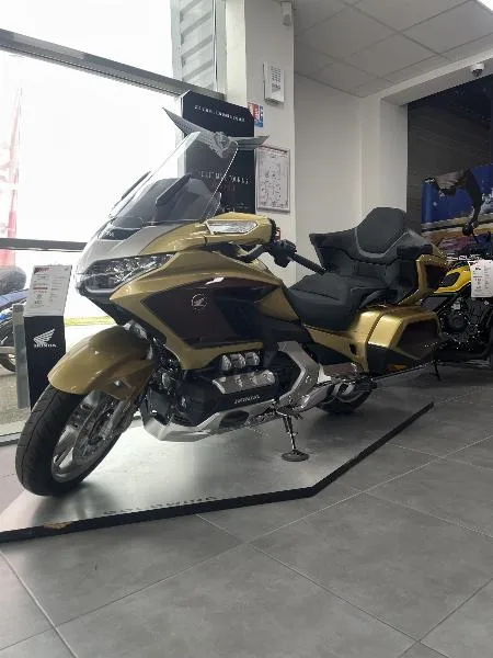 GL 1800 GOLDWING DCT 2026