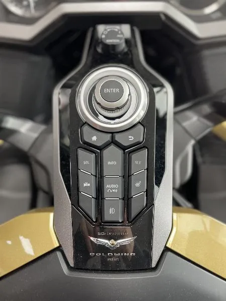 GL 1800 GOLDWING DCT
