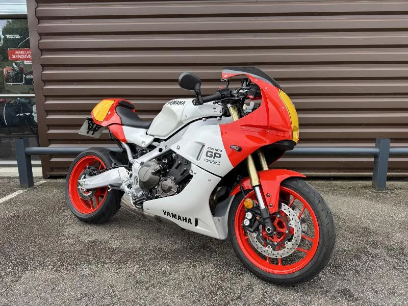 XSR 900 GP
