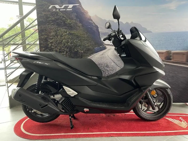 Honda PCX 125 2025 for 2790 in FEYTIAT - Used
