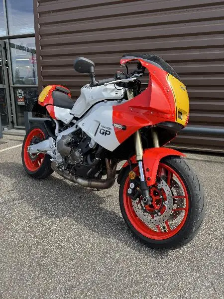 XSR 900 GP