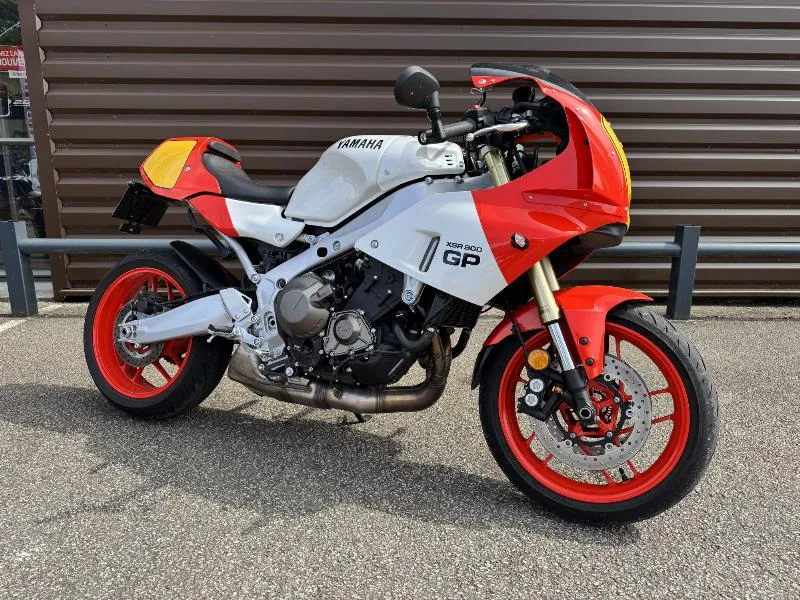 XSR 900 GP
