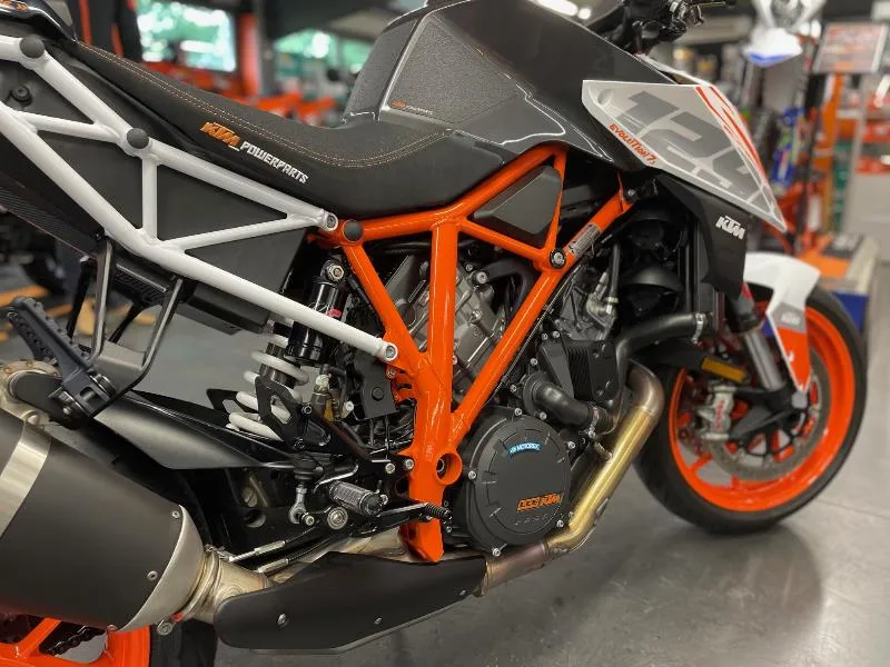 1290 SUPER DUKE R
