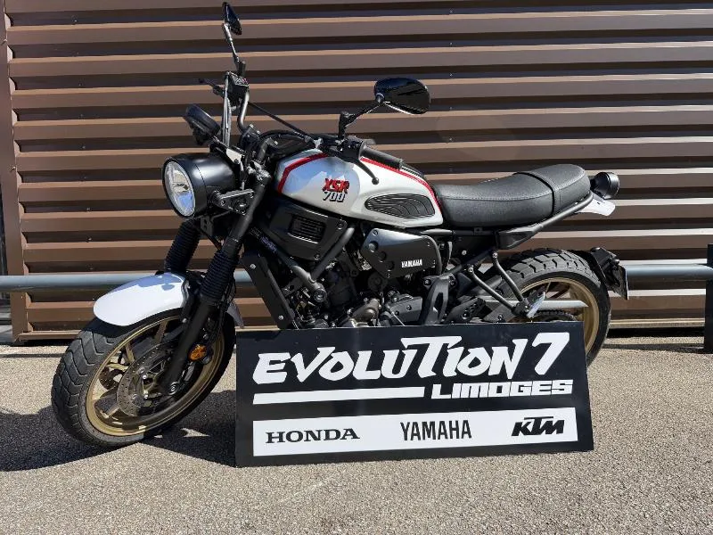 XSR 700 XTRIBUTE 2022