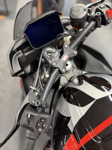 TUONO 1100 V4 FACTORY