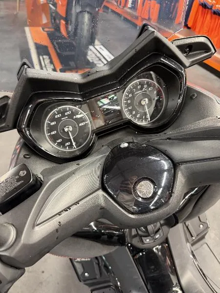 XMAX 125 TECH MAX