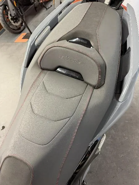 XMAX 125 TECH MAX