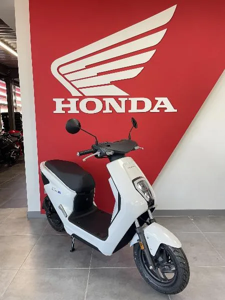 EM1 e