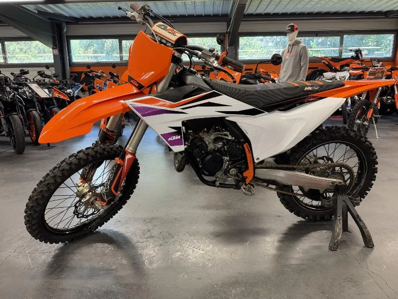 125 SX