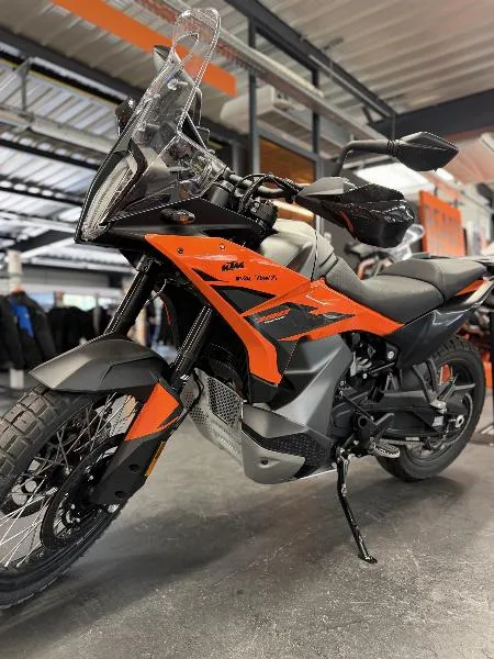790 ADVENTURE