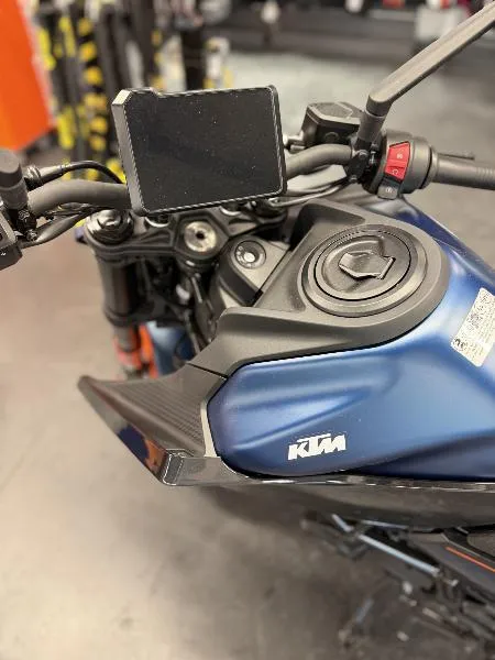 125 DUKE ABS