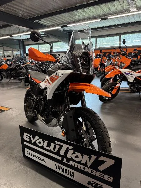 390 ADVENTURE