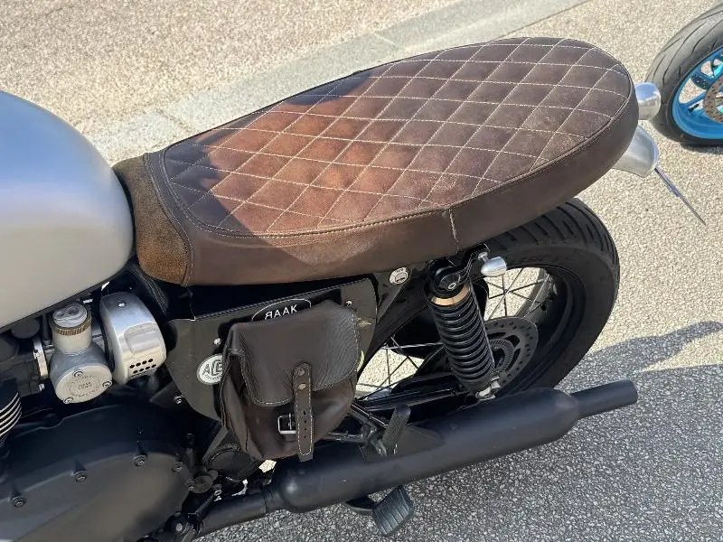 Bonneville T120 Black