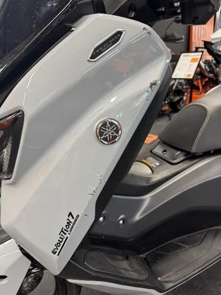 NMAX 125 TECH MAX