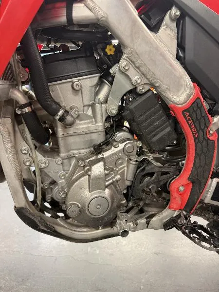 CRF 250 R