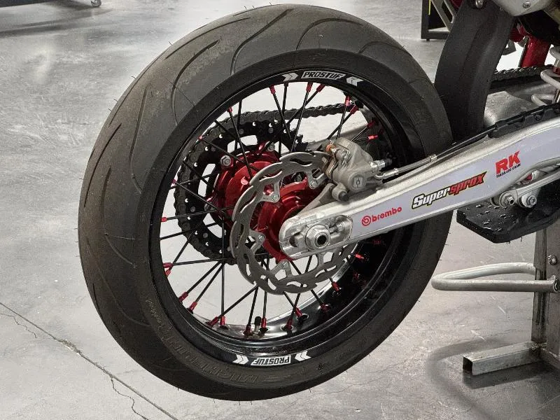 MC 125
