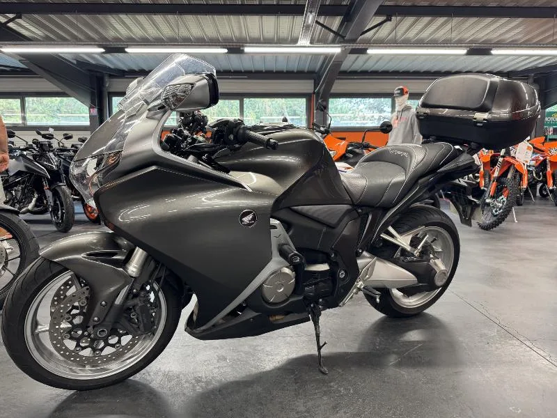 VFR 1200