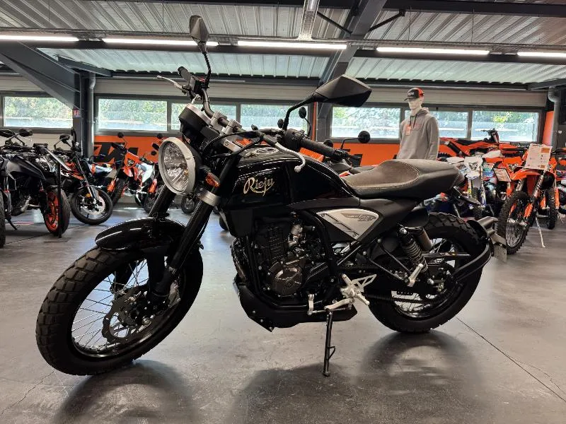CENTURY 125