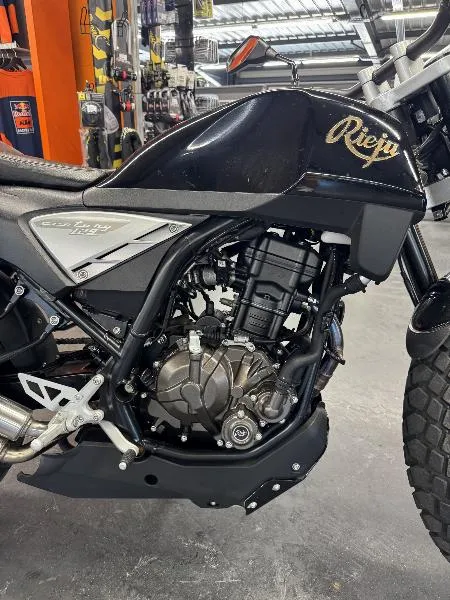 CENTURY 125