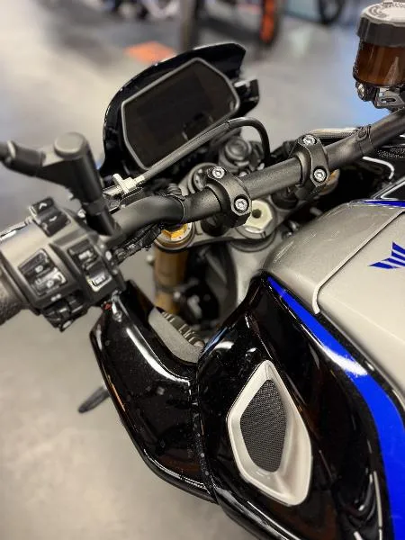 MT10 SP