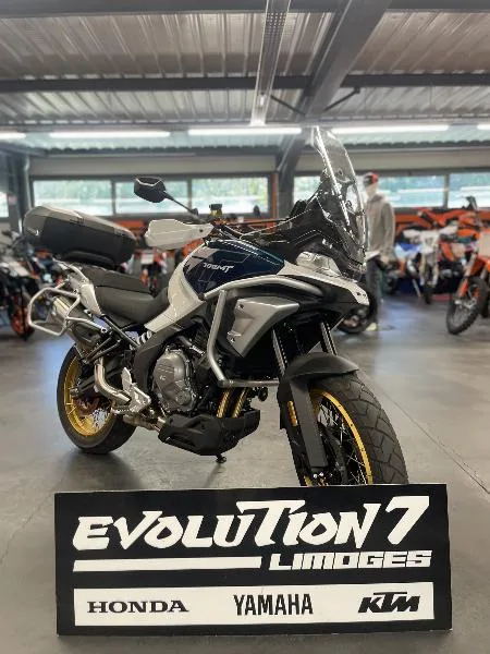 MT 700