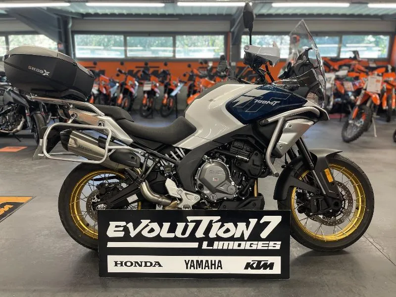 MT 700