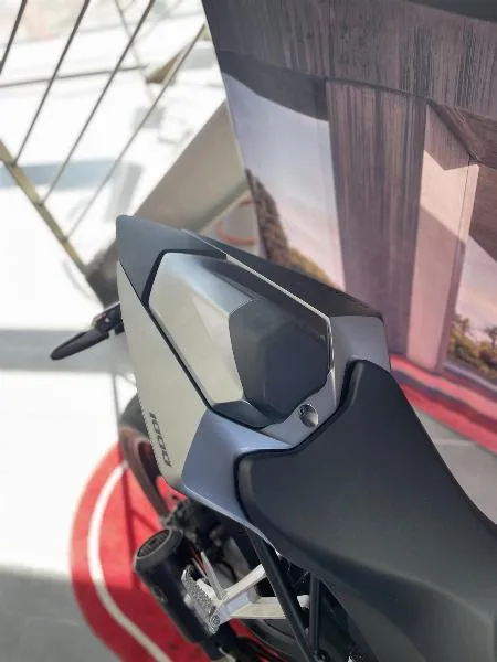 CB 1000 Hornet
