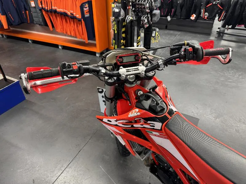 XTRAINER 300
