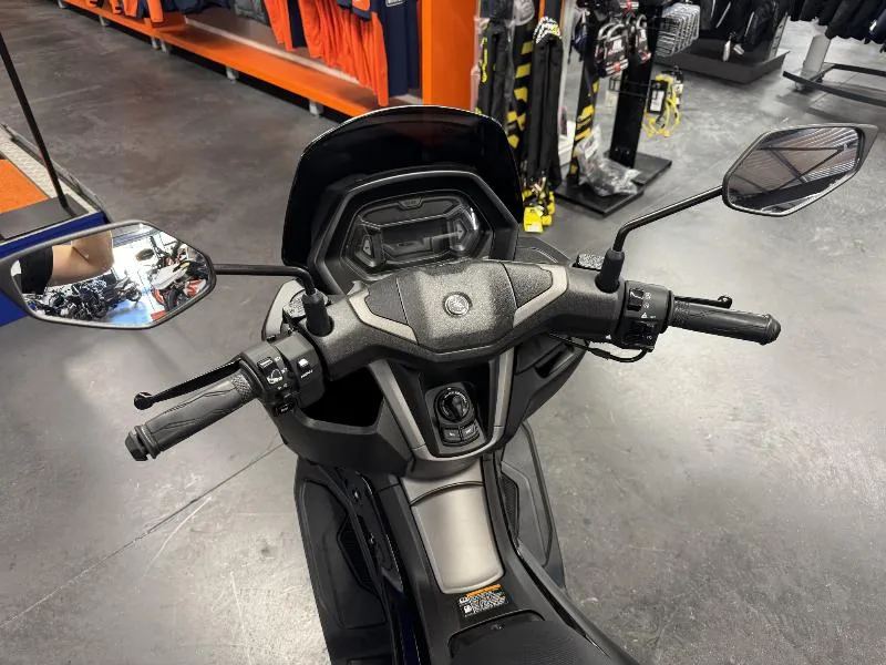 NMAX 125