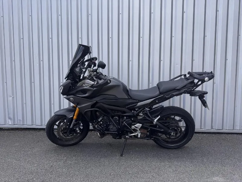 TRACER 900