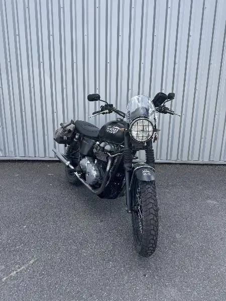 Bonneville T100