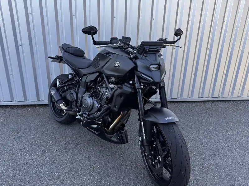 MT07