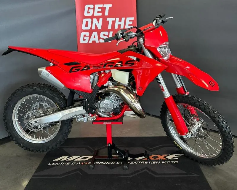 MC 125