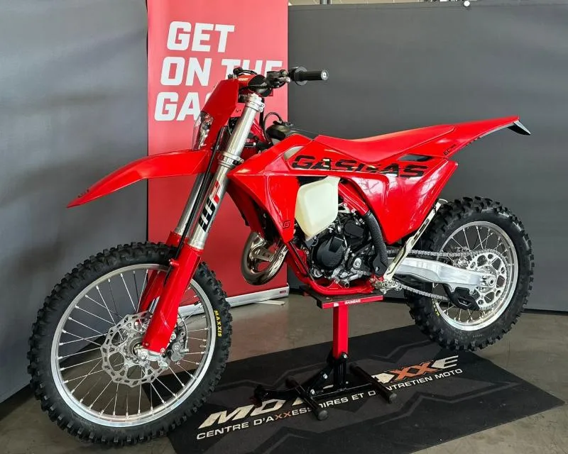 MC 125