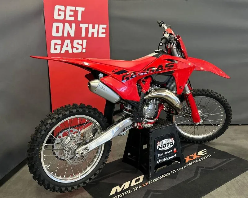 MC 125