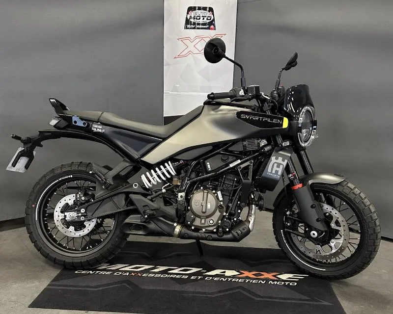 SVARTPILEN 125 ABS