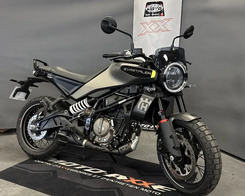 SVARTPILEN 125 ABS
