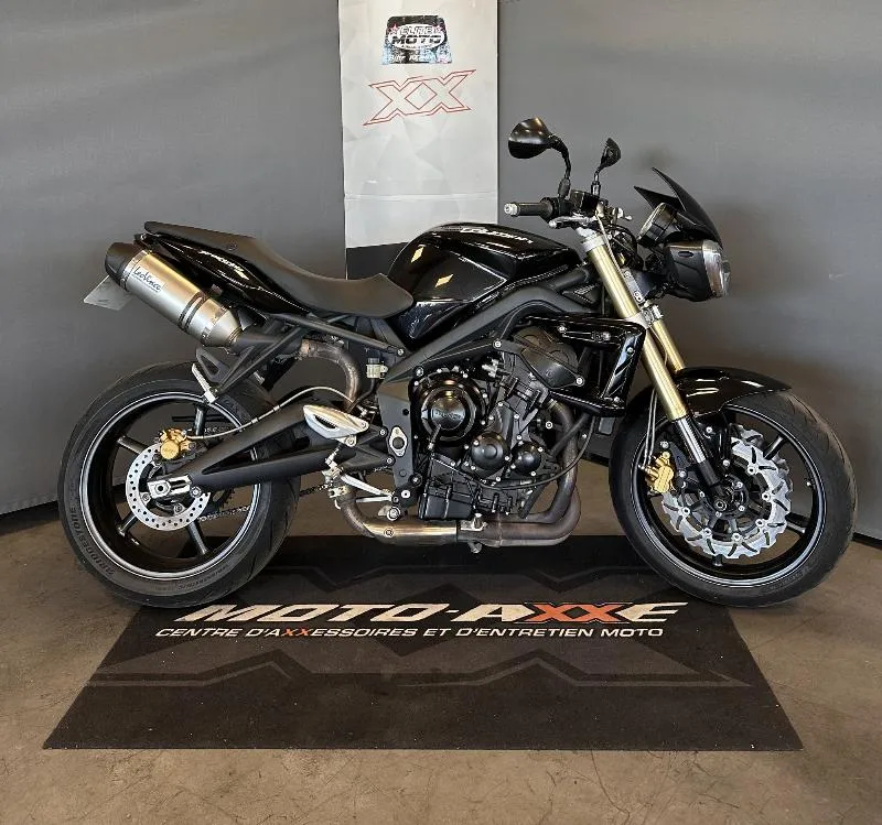 STREET TRIPLE 675 2011