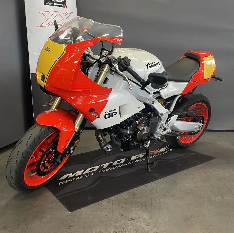 XSR 900 GP