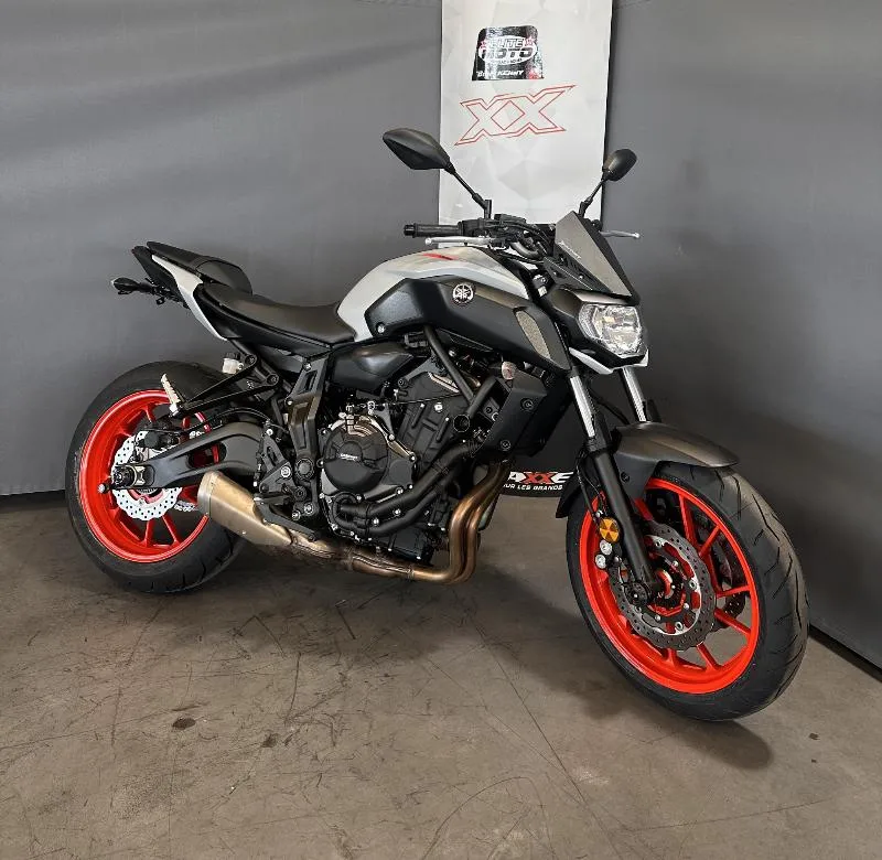 MT07