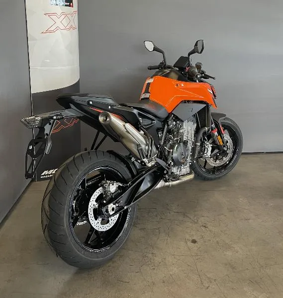 790 DUKE L