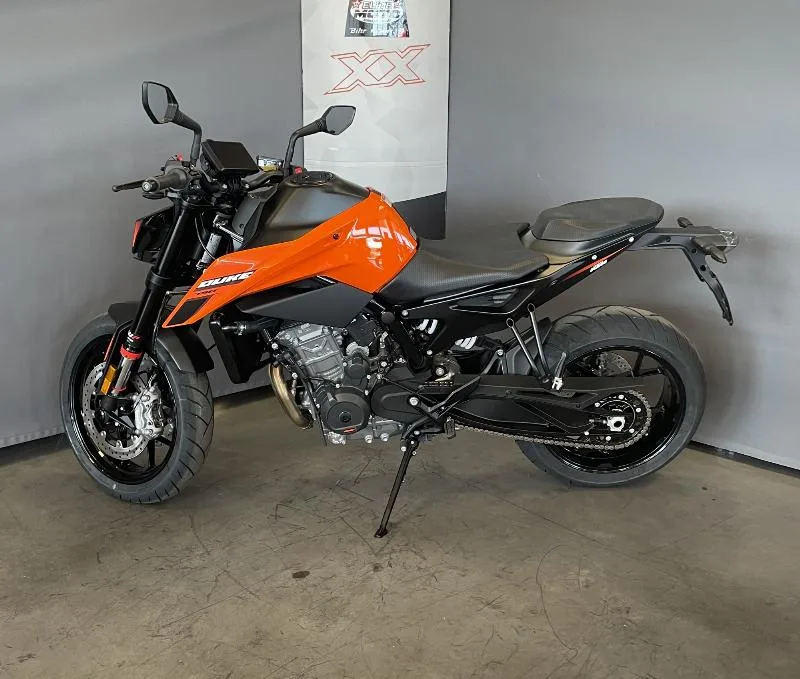 790 DUKE L
