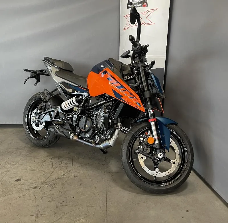 125 DUKE