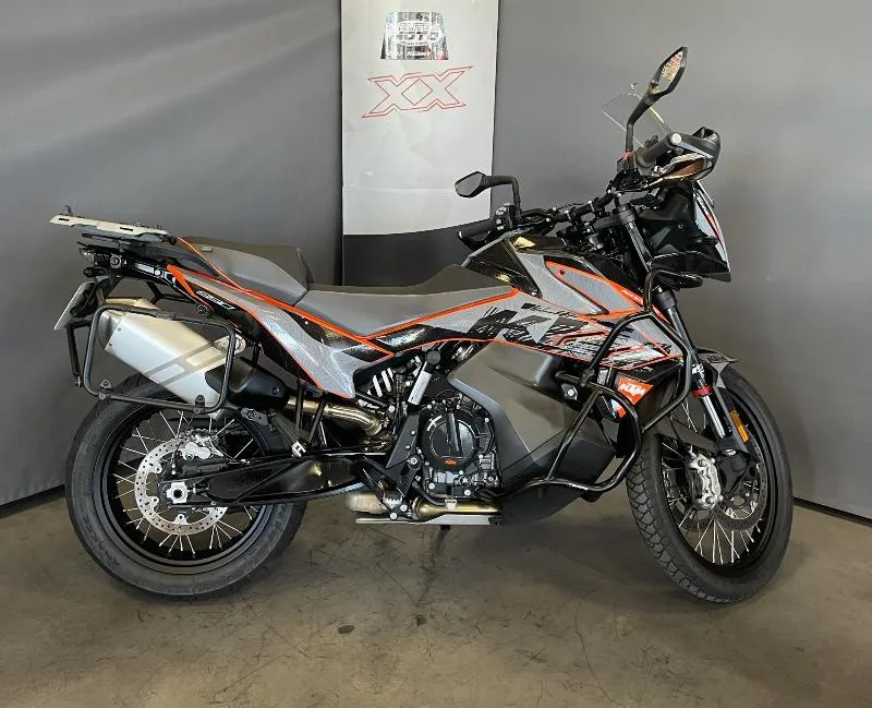 890 ADVENTURE