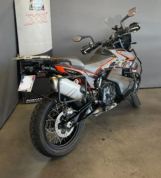 890 ADVENTURE