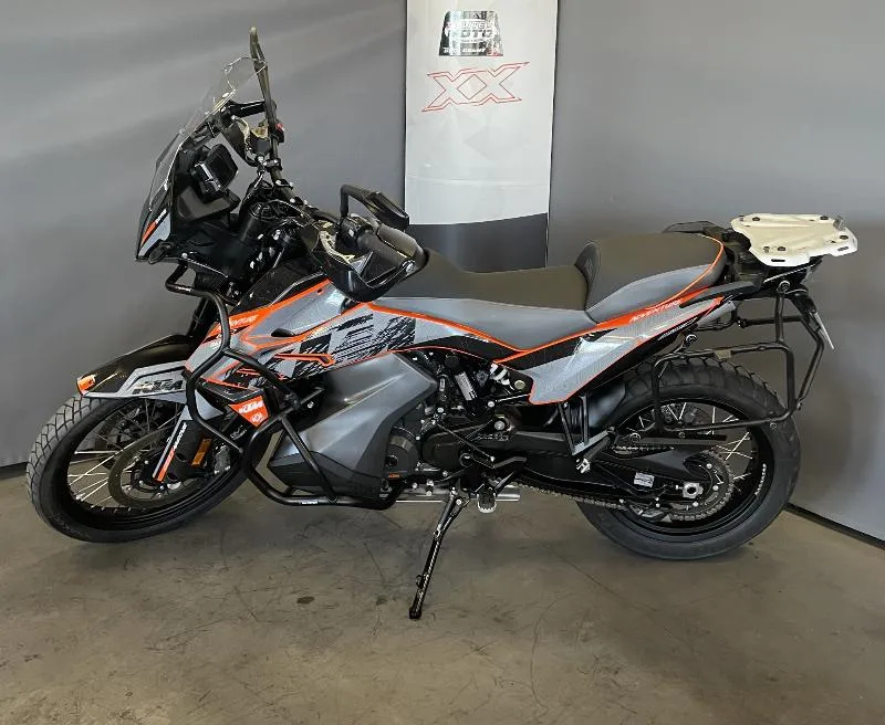 890 ADVENTURE